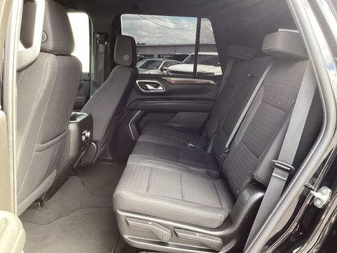 Used 2024 GMC Yukon SLE w/ Gmc Pro Safety Plus Package RWD image 26