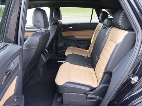 Certified 2023 Volkswagen Atlas Cross Sport SEL Premium R-Line image 12