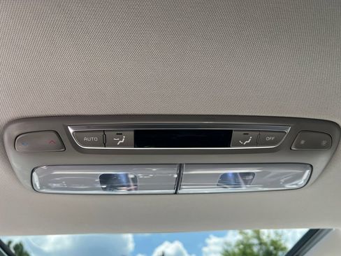 Used 2022 Kia Telluride EX w/ EX Premium Package FWD image 23