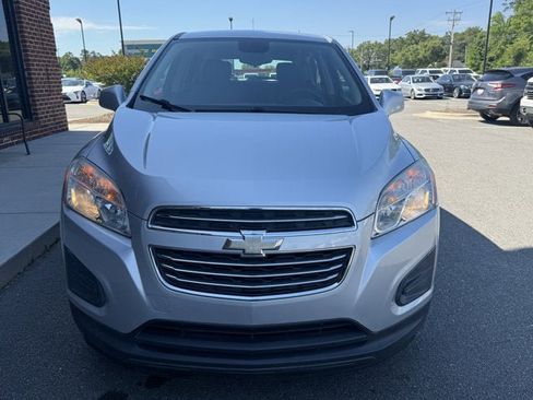 Used 2016 Chevrolet Trax LS w/ LPO, Cargo Package FWD image 9