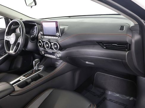 Used 2023 Nissan Sentra SR w/ SR Premium Package image 29