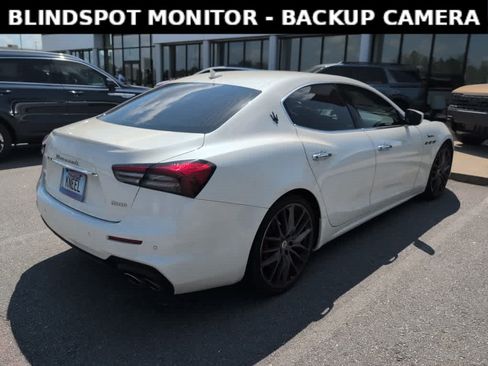Used 2022 Maserati Ghibli Modena Q4 AWD/4WD image 4