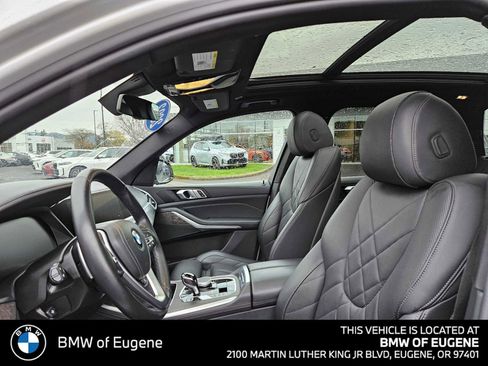 Used 2023 BMW X5 xDrive40i AWD/4WD image 24
