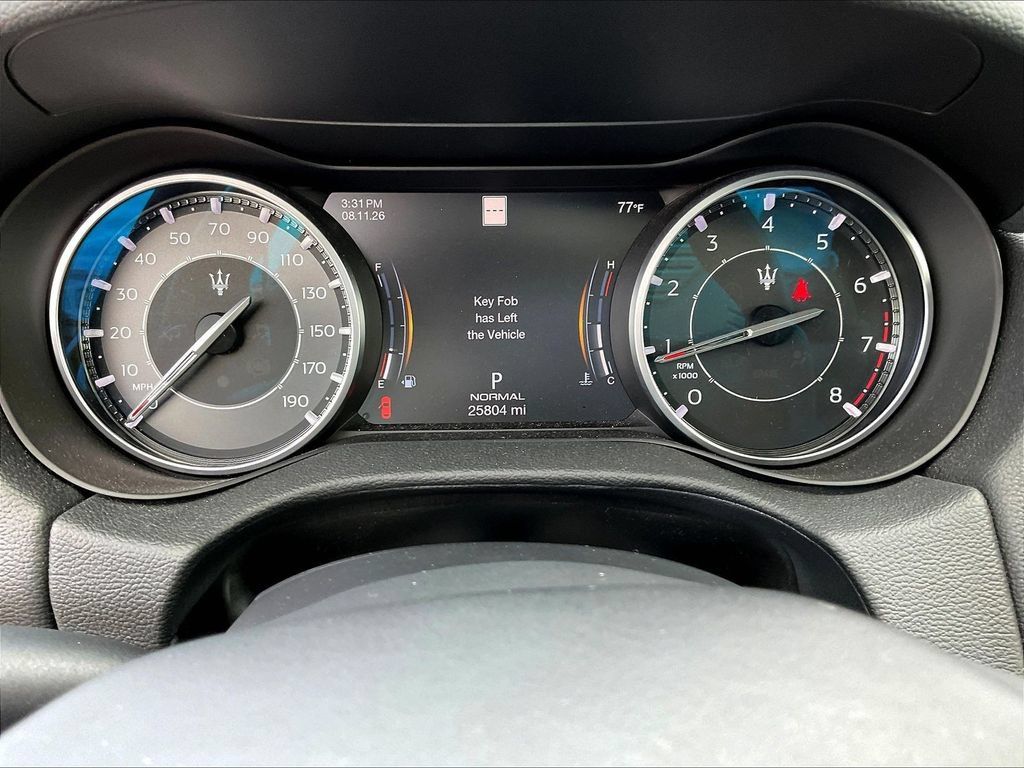 Used 2023 Maserati Ghibli Modena Q4 AWD/4WD image 13