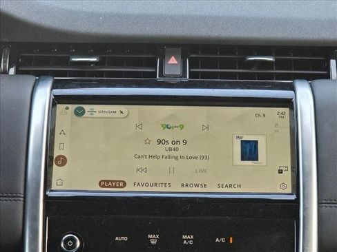 Used 2022 Land Rover Discovery Sport S image 12