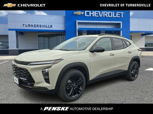 New 2026 Chevrolet Trax ACTIV w/ Driver Confidence Package image 1