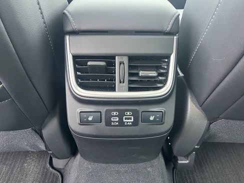 Certified 2025 Subaru Legacy Limited image 16