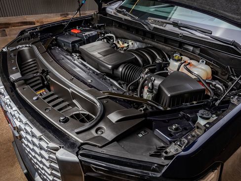 Used 2023 GMC Yukon Denali image 41