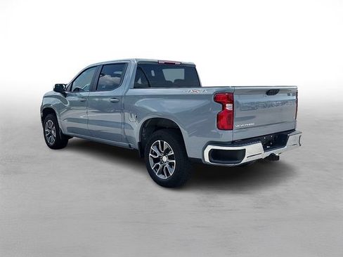Used 2024 Chevrolet Silverado 1500 LT AWD/4WD image 4