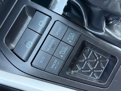 Certified 2024 Toyota RAV4 XLE w/ Convenience Package AWD/4WD image 38