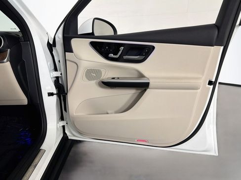 Certified 2026 Mercedes-Benz GLC 300 image 24