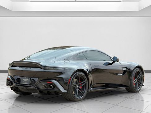Used 2025 Aston Martin V8 Vantage Coupe image 8