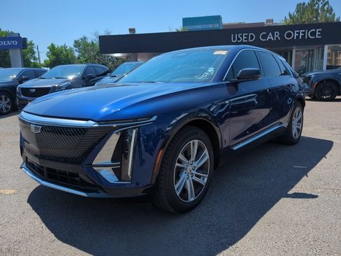 Certified 2024 Cadillac Lyriq Tech AWD/4WD image 3