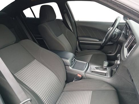 Used 2023 Dodge Charger SXT RWD image 18