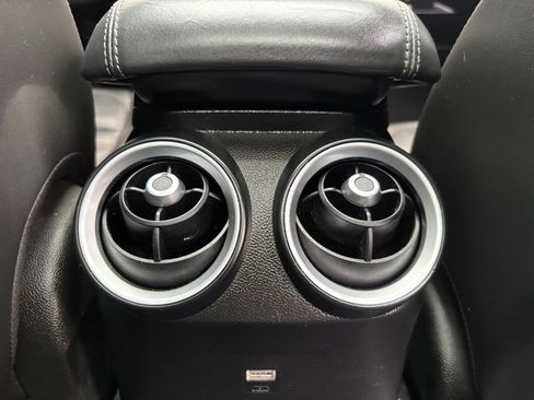 Used 2017 Alfa Romeo Giulia Ti w/ TI Lusso Light Wood Package image 31