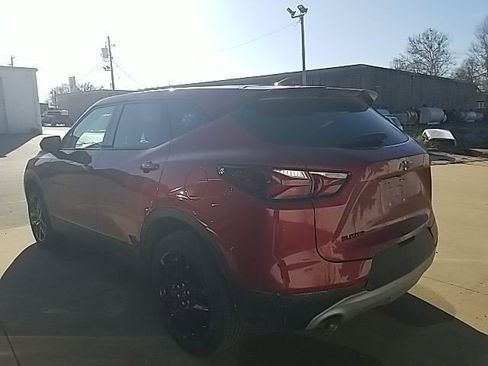 Certified 2021 Chevrolet Blazer LT w/ LPO, Black Accent Package image 16