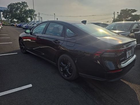 Used 2025 Honda Accord SE image 4