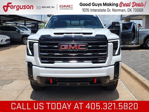 New 2026 GMC Sierra 2500 AT4 w/ AT4 Premium Plus Package AWD/4WD image 8