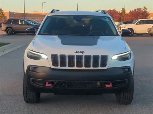 Used 2022 Jeep Cherokee Trailhawk w/ Premium Leather Package image 8