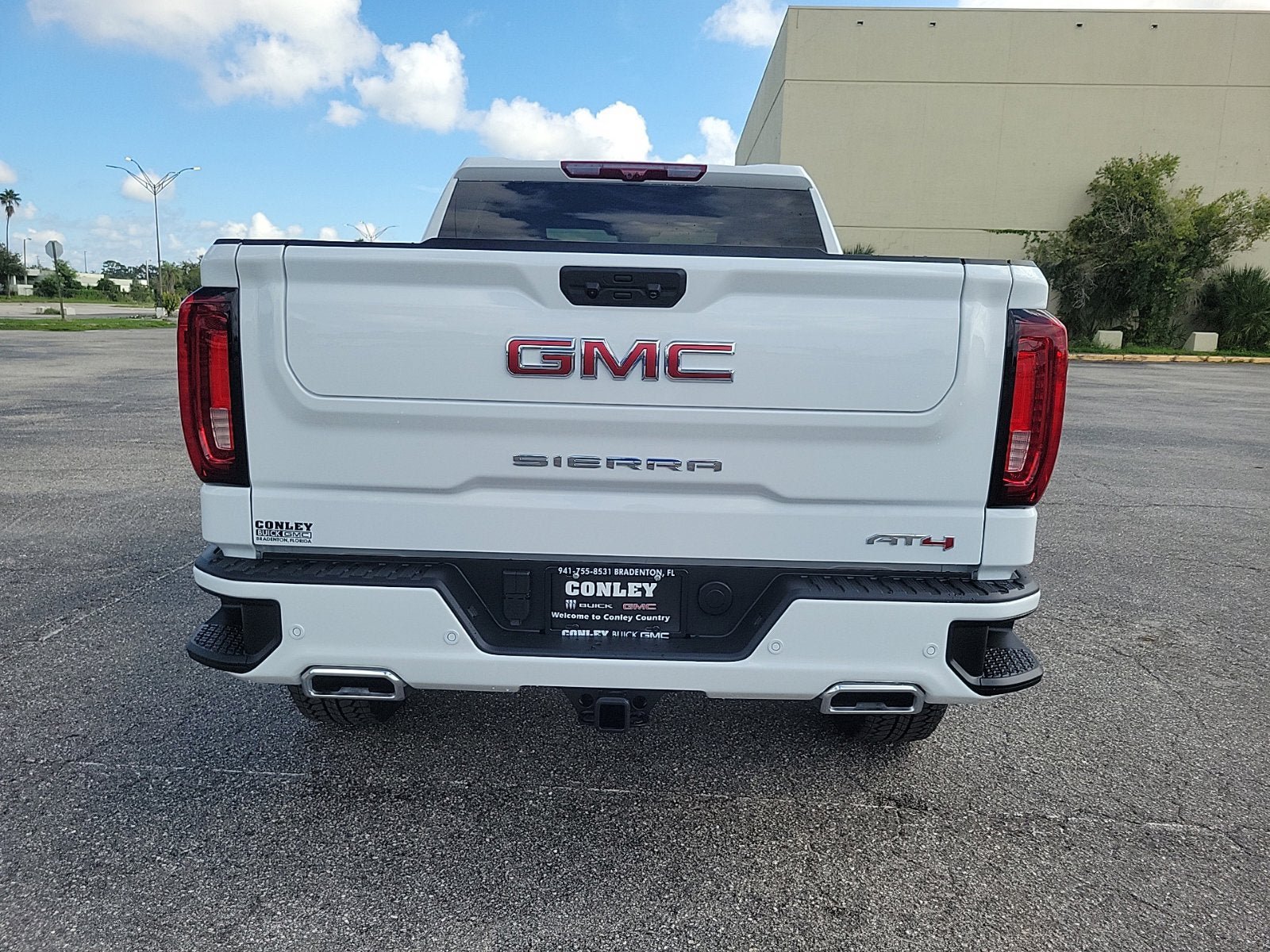 New 2026 GMC Sierra 1500 AT4 w/ Technology Package AWD/4WD image 6