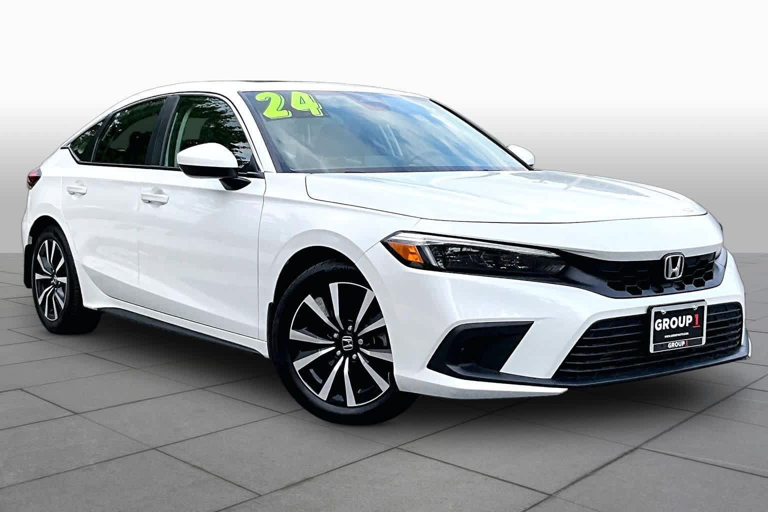 Used 2024 Honda Civic EX-L image 3