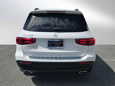 New 2026 Mercedes-Benz GLB 250 image 4