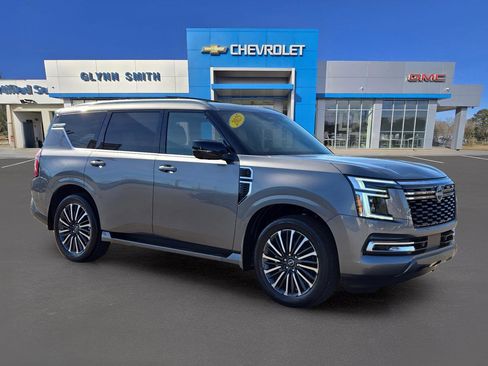 Used 2025 Nissan Armada Platinum Reserve image 5