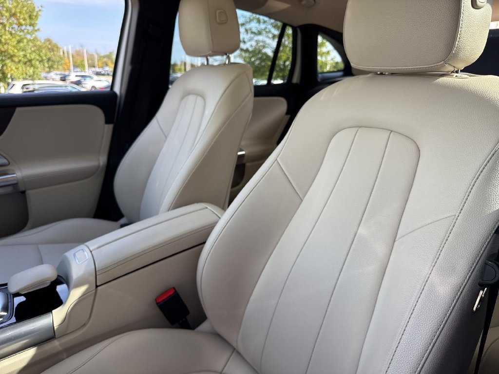 Used 2022 Mercedes-Benz GLA 250 4MATIC image 18