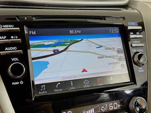 Used 2018 Nissan Murano SV image 22