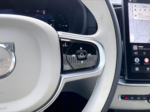 New 2026 Volvo XC90 T8 Ultra w/ Protection Package Premier image 18