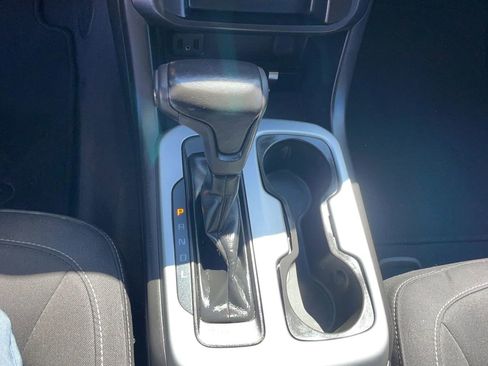 Used 2019 Chevrolet Colorado LT w/ LT Convenience Package RWD image 14