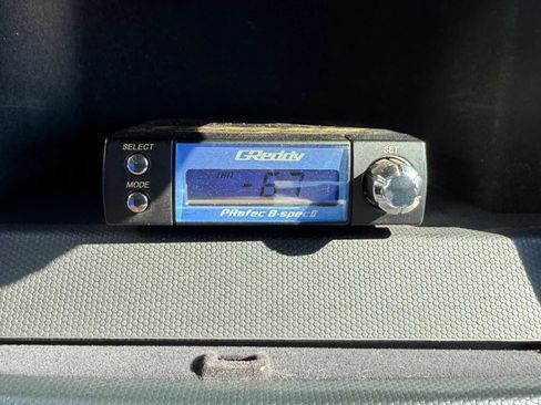 Used 2004 Nissan 350Z Touring RWD image 17