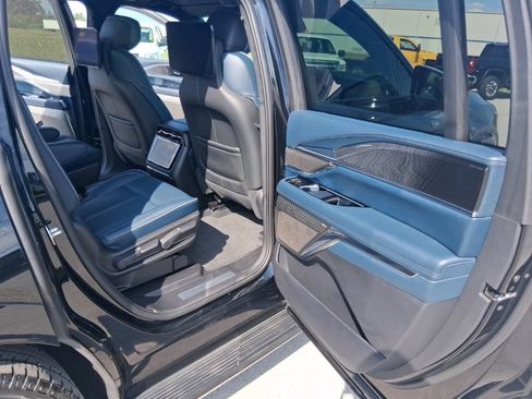Used 2025 Cadillac Escalade IQ Sport 2 AWD/4WD image 33