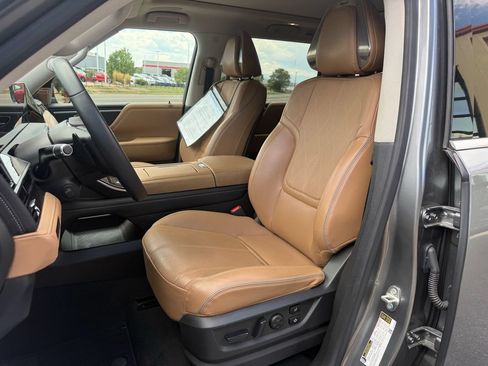 Used 2025 INFINITI QX80 Sensory AWD/4WD image 47