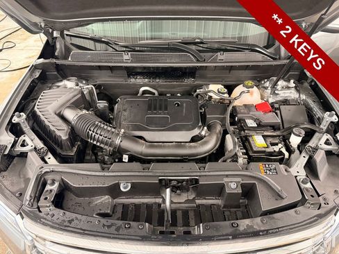 Used 2023 GMC Acadia SLE w/ Driver Convenience Package image 24