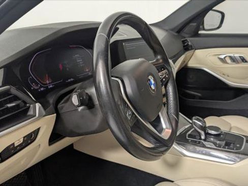 Used 2020 BMW 330i Sedan w/ Convenience Package image 26