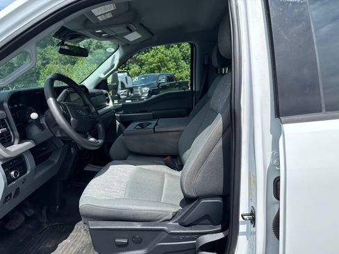 Used 2024 Ford F350 XLT w/ FX4 Off-Road Package AWD/4WD image 10