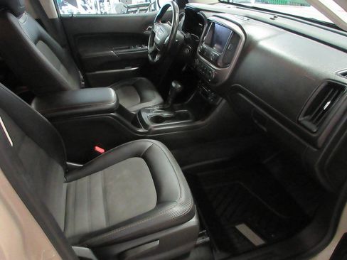 Used 2021 GMC Canyon AT4 image 8