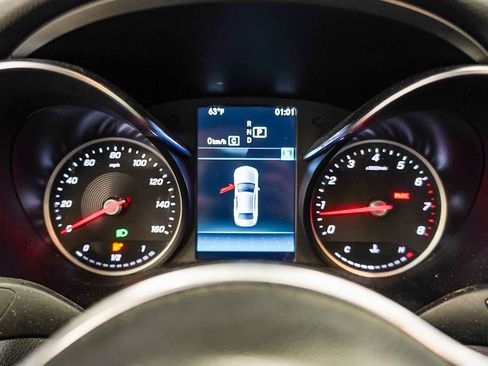 Used 2019 Mercedes-Benz C 300 Sedan image 24