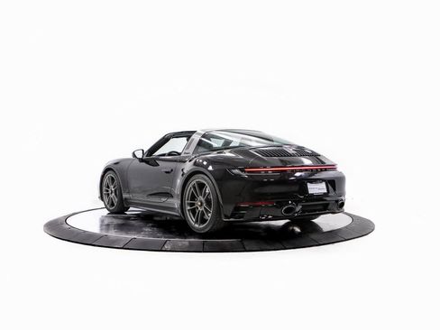 Certified 2023 Porsche 911 50th Anniversary Edition image 3