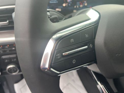 New 2026 Chevrolet Suburban Premier image 11