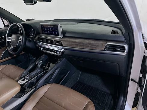 Used 2022 Kia Telluride SX w/ SX Prestige Package image 13