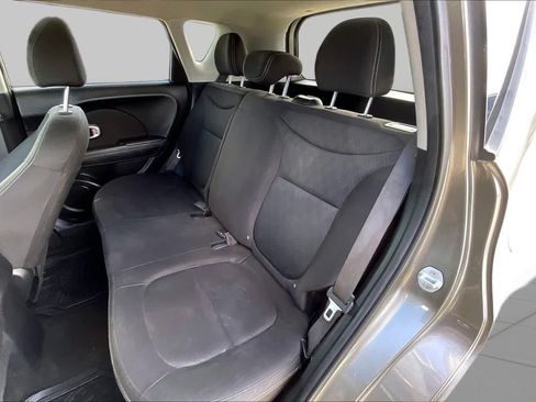 Used 2019 Kia Soul FWD image 19