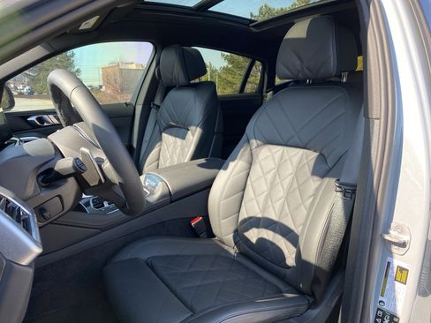 Used 2026 BMW X6 xDrive40i w/ Climate Comfort Package image 43