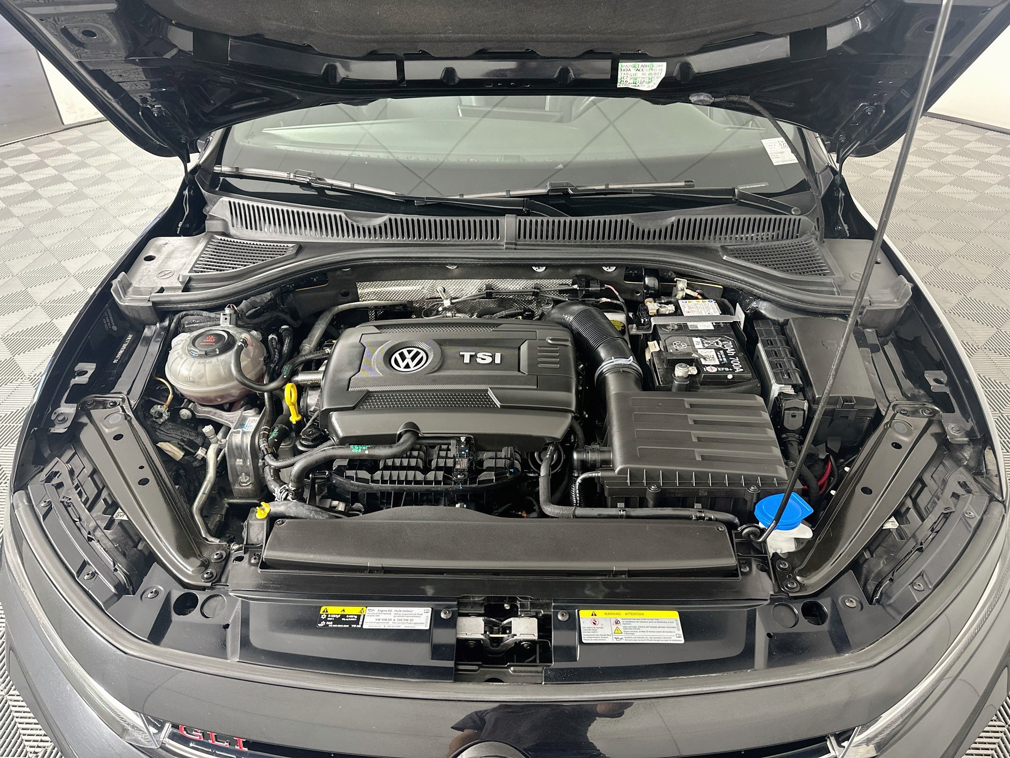 Used 2025 Volkswagen Jetta GLI Autobahn FWD image 33