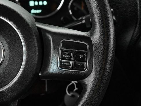 Used 2012 Jeep Wrangler Unlimited Sport image 15