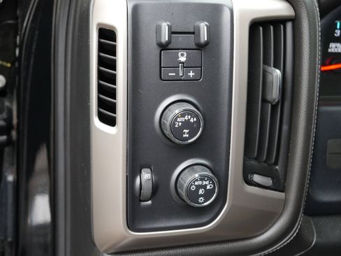 Used 2018 GMC Sierra 1500 Denali image 6