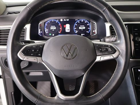 Used 2021 Volkswagen Atlas SEL image 3
