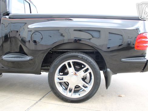 Used 2000 Ford F150 Harley-Davidson RWD image 33