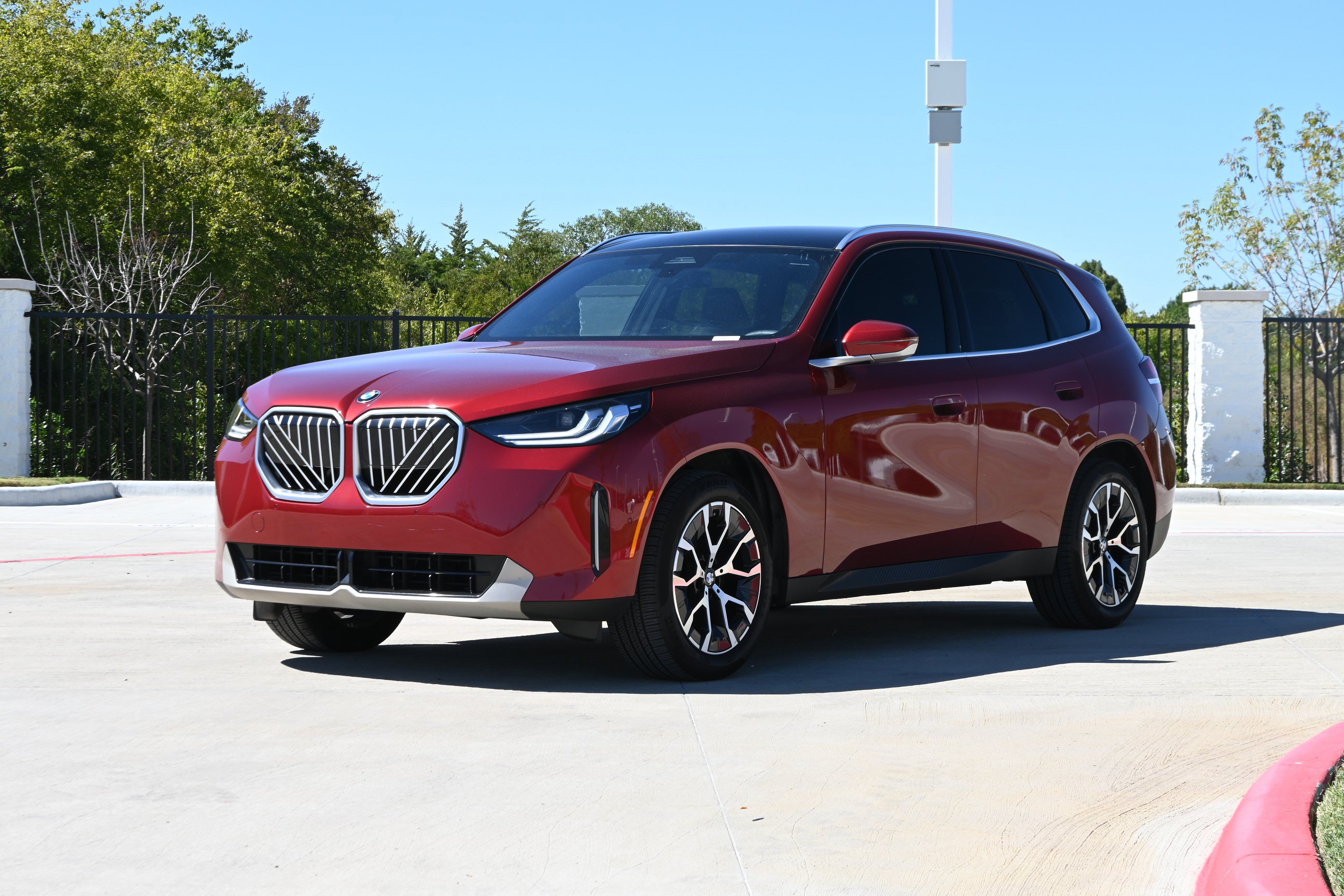 Certified 2025 BMW X3 xDrive30i w/ Convenience Package AWD/4WD image 5